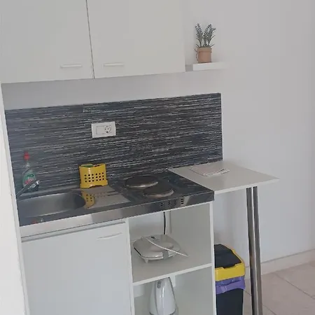Apartments Brulo Razanj Exterior photo