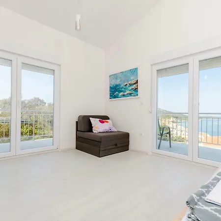 Apartments Brulo Razanj Exterior photo